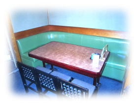 テーブル席（８名）